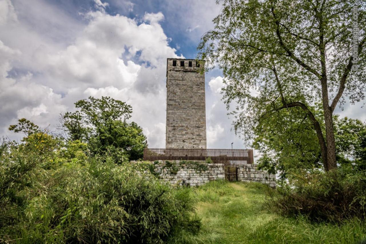 La Baia D'Acquadolce Villa Bolzano Novarese Bagian luar foto